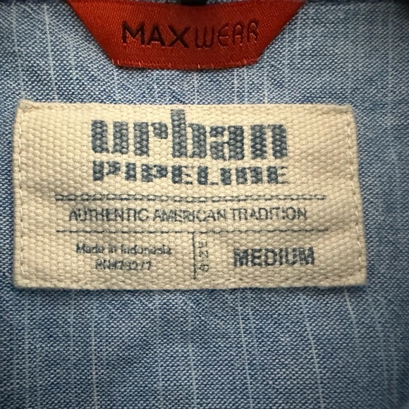 Urban Pipeline Maxwear Button Up Shirt, Boys Size Medium - Picture 2 of 4
